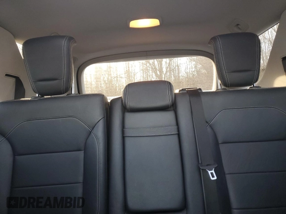 2015 Mercedes-Benz M 400 with VIN 4JGDA5GB5FA499282, listed as a Copart auction lot 42181905 with 102,426 mi miles and Salvage Title. Bid and sale history available at DreamBid. Image 10.