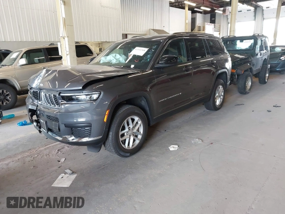 2025 Jeep Grand Cherokee Laredo z VIN 1C4RJKAG4S8631317, wystawiony jako IAAI lot #42141508 z przebiegiem 6 210 mil mil oraz . Historia ofert i sprzedaży dostępna na DreamBid. Obrazek 16.