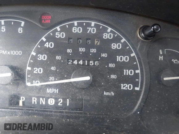 2000 Ford Ranger XL with VIN 1FTYR14V8YTA85135, listed as a IAAI auction lot 41957906 with 244,156 mi miles. Bid and sale history available at carsss.com. Image 15.