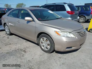 2007 Toyota Camry CE with VIN 4T1BE46K97U180782, listed as a IAAI auction lot 42046103 with 171,607 mi miles. Bid and sale history available at carsss.com. Image 1.