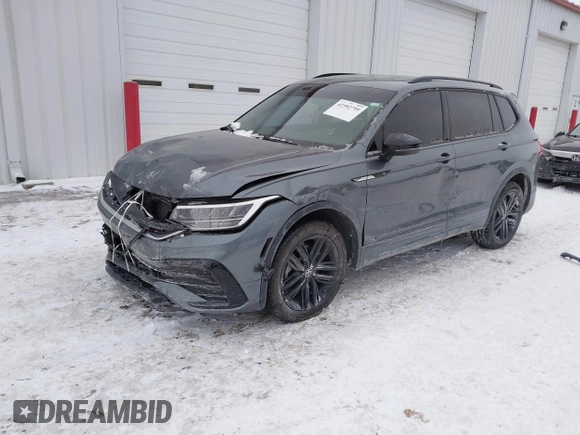 2022 Volkswagen Tiguan SE R-Line Black z VIN 3VVCB7AX9NM024296, wystawiony jako IAAI lot #41592795 z przebiegiem 45 308 mil mil oraz . Historia ofert i sprzedaży dostępna na DreamBid. Obrazek 18.