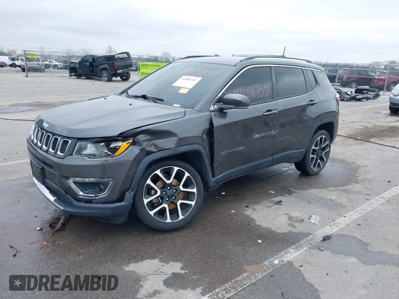 2017 Jeep Compass Limited z VIN 3C4NJDCB8HT647087, wystawiony jako IAAI lot #41998707 z przebiegiem 82 027 mil mil oraz . Historia ofert i sprzedaży dostępna na DreamBid. Obrazek 2.