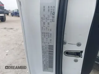 2019 Jeep Cherokee Latitude Plus with VIN 1C4PJMLB8KD292170, listed as a IAAI auction lot 41800952 with 67,277 mi miles and . Bid and sale history available at DreamBid. Image 9.