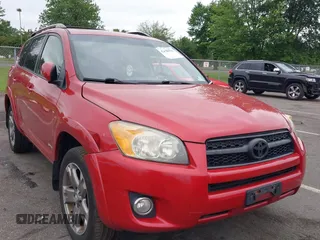 2012 Toyota RAV4 Sport z VIN JTMRF4DV8C5050333, wystawiony jako IAAI lot #42606530 z przebiegiem 164 852 mil mil oraz . Historia ofert i sprzedaży dostępna na DreamBid. Obrazek 1.