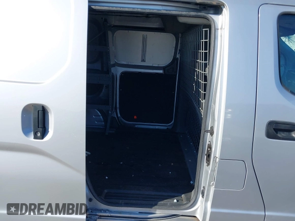 2020 Nissan NV200 S z VIN 3N6CM0KN9LK696801, wystawiony jako IAAI lot #41106619 z przebiegiem 80 786 mil mil oraz . Historia ofert i sprzedaży dostępna na DreamBid. Obrazek 8.