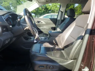 2020 Chevrolet Traverse LT with VIN 1GNERHKW7LJ215828, listed as a Copart auction lot 61087665 with 49,557 mi miles and Salvage title. Bid and sale history available at DreamBid. Image 7.