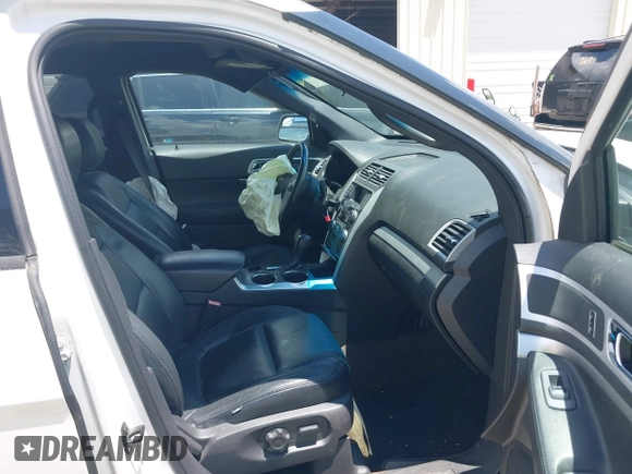 2013 Ford Explorer XLT z VIN 1FM5K7D8XDGB91525, wystawiony jako IAAI lot #42497779 z przebiegiem 207 239 mil mil oraz . Historia ofert i sprzedaży dostępna na DreamBid. Obrazek 5.