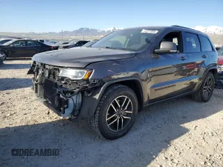 2019 Jeep Grand Cherokee Trailhawk with VIN 1C4RJFLT1KC541766, listed as a Copart auction lot 52571995 with 68,570 mi miles and Salvage title. Bid and sale history available at DreamBid. Image 1.
