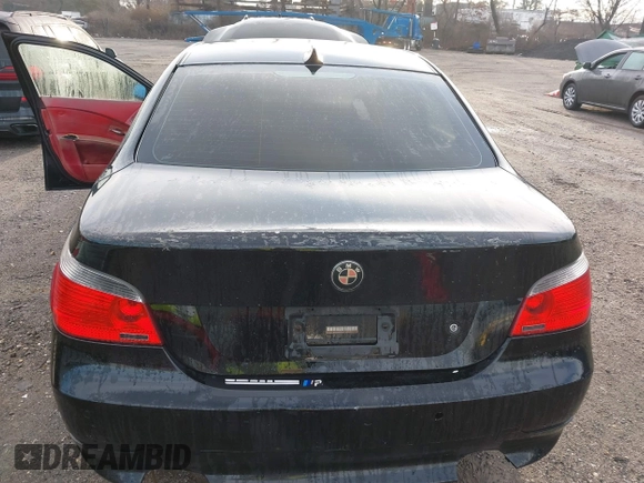 2007 BMW 5 Series 525i with VIN WBANE535X7CW59611, listed as a IAAI auction lot 41850206 with 209,571 mi miles and . Bid and sale history available at carsss.com. Image 16.