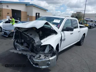 2017 Ram 1500 Big Horn z VIN 1C6RR7TM9HS710347, wystawiony jako IAAI lot #41935809 z przebiegiem 88 745 mil mil oraz . Historia ofert i sprzedaży dostępna na DreamBid. Obrazek 19.