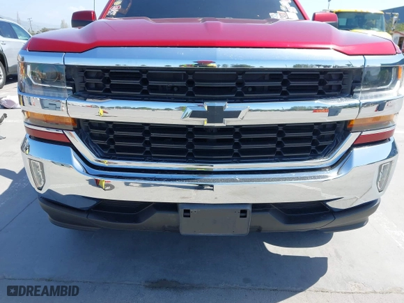 2018 Chevrolet Silverado 1500 LT with VIN 3GCUCRER8JG299111, listed as a IAAI auction lot 42063560 with 99,888 mi miles. Bid and sale history available at carsss.com. Image 6.