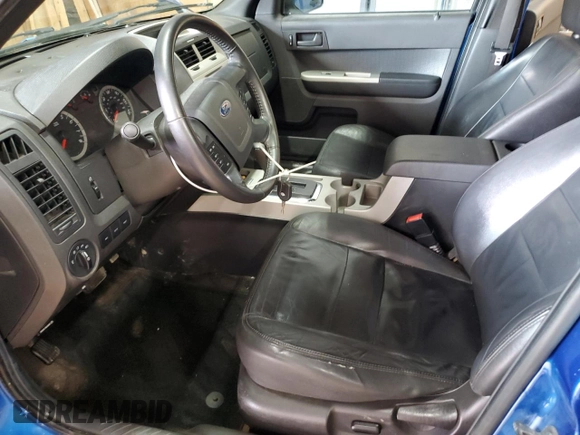 2012 Ford Escape XLT z VIN 1FMCU9DG3CKB40111, wystawiony jako Copart lot #52329085 z przebiegiem 106 114 mil mil oraz Czysty tytuł • Clean title. Historia ofert i sprzedaży dostępna na DreamBid. Obrazek 7.