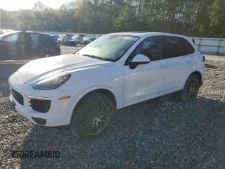 2017 Porsche Cayenne with VIN WP1AA2A23HKA91129, listed as a Copart auction lot 50390065 with 90,435 mi miles and Salvage Title. Bid and sale history available at carsss.com. Image 1.