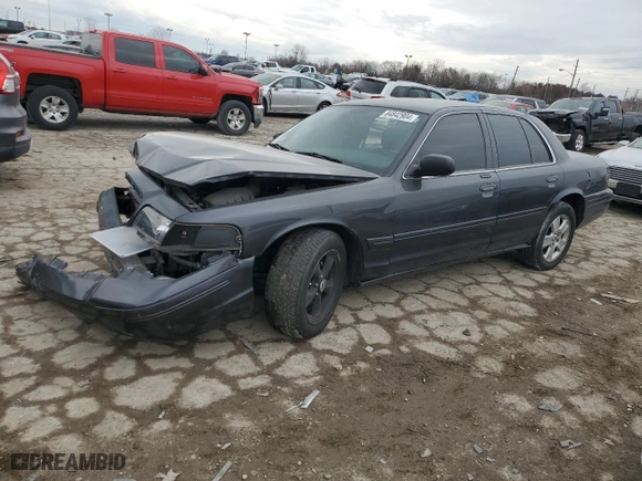 2004 Ford Crown Victoria LX with VIN 2FAHP74W84X135472, listed as a Copart auction lot 84842904 with 225,511 mi miles and Salvage Title. Bid and sale history available at carsss.com. Image 1.