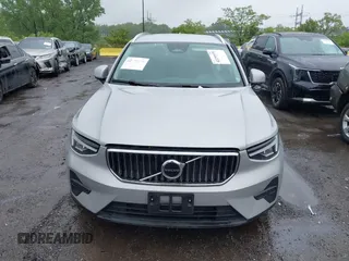 2024 Volvo XC40 Core Bright Theme with VIN YV4L12UK9R2311071, listed as a IAAI auction lot 42295970 with 7,113 mi miles and . Bid and sale history available at DreamBid. Image 12.