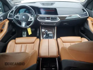 2021 BMW X5 xDrive40i z VIN 5UXCR6C07M9H39368, wystawiony jako Copart lot #57122975 z przebiegiem 66 360 mil mil oraz Szkoda całkowita • Salvage title. Historia ofert i sprzedaży dostępna na DreamBid. Obrazek 8.