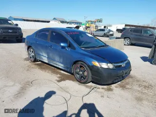 2008 Honda Civic Sdn LX with VIN 1HGFA16518L024173, listed as a IAAI auction lot 41876560 with 155,401 mi miles. Bid and sale history available at carsss.com. Image 1.