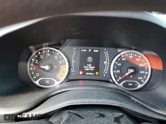 2020 Jeep Renegade Jeepster z VIN ZACNJAAB7LPL97436, wystawiony jako Copart lot #72760844 z przebiegiem 50 105 mil mil oraz Czysty tytuł • Clean title. Historia ofert i sprzedaży dostępna na DreamBid. Obrazek 9.