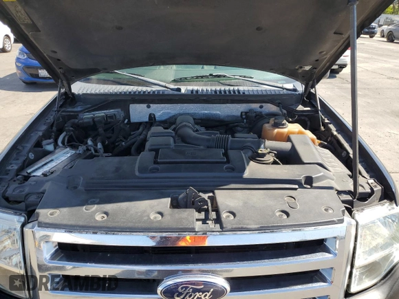 2008 Ford Expedition SSV with VIN 1FMFU15568LA23362, listed as a Copart auction lot 61021925 with 234,253 mi miles and Clean title. Bid and sale history available at DreamBid. Image 12.