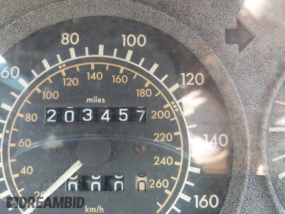 1986 Mercedes-Benz 560 z VIN WDBCA45D7GA200289, wystawiony jako IAAI lot #42313986 z przebiegiem 203 457 mil mil oraz . Historia ofert i sprzedaży dostępna na DreamBid. Obrazek 15.