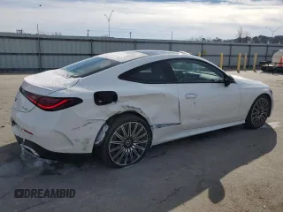 2024 Mercedes-Benz CLE 300 z VIN W1KMJ4HB6RF020071, wystawiony jako Copart lot #89260835 z przebiegiem 7659 mil mil oraz Szkody całkowita. Historia ofert i sprzedaży dostępna na DreamBid. Obrazek 3.