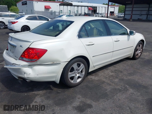 2005 Acura RL with VIN JH4KB16565C018356, listed as a IAAI auction lot 42138971 with 186,437 mi miles and . Bid and sale history available at DreamBid. Image 4.