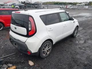 2014 Kia Soul with VIN KNDJN2A2XE7106407, listed as a IAAI auction lot 41971081 with 118,547 mi miles. Bid and sale history available at carsss.com. Image 4.