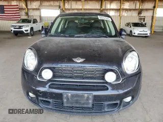 2011 MINI Countryman S with VIN WMWZC5C54BWM10218, listed as a Copart auction lot 60557685 with 192,422 mi miles and Salvage title. Bid and sale history available at DreamBid. Image 5.