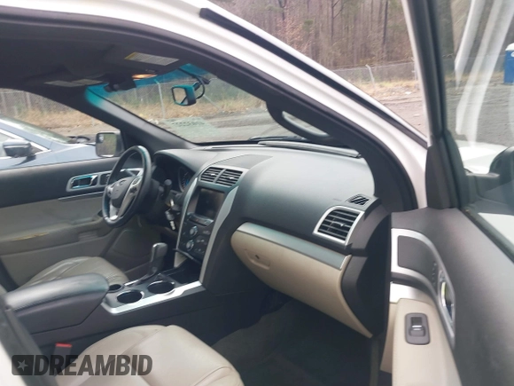 2013 Ford Explorer XLT with VIN 1FM5K7D83DGC67232, listed as a IAAI auction lot 41032227 with 151,518 mi miles. Bid and sale history available at carsss.com. Image 5.