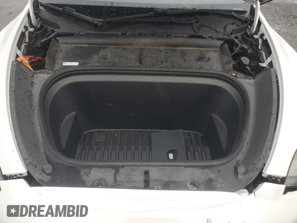 2022 Tesla Model Y Performance with VIN 7SAYGDEFXNF455517, listed as a Copart auction lot 44147905 with 32,210 mi miles and Salvage title. Bid and sale history available at DreamBid. Image 12.