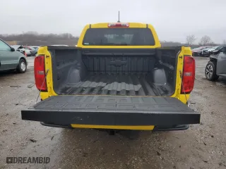 2015 Chevrolet Colorado 4WD LT with VIN 1GCGTBE39F1261599, listed as a Copart auction lot 46902795 with 104,186 mi miles and Salvage Title. Bid and sale history available at carsss.com. Image 6.