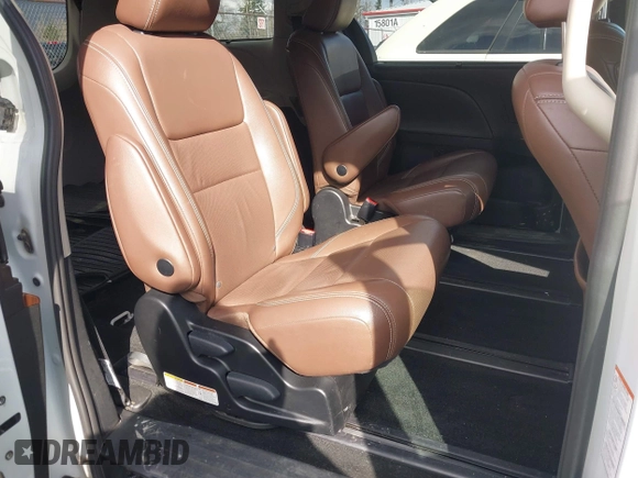 2018 Toyota Sienna XLE with VIN 5TDDZ3DC6JS199051, listed as a IAAI auction lot 41945587 with 58,818 mi miles and . Bid and sale history available at DreamBid. Image 8.