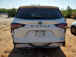 2021 Toyota Sienna XLE with VIN 5TDYRKEC5MS009173, listed as a Copart auction lot 52110265 with 81,880 mi miles and Salvage Title. Bid and sale history available at carsss.com. Image 6.