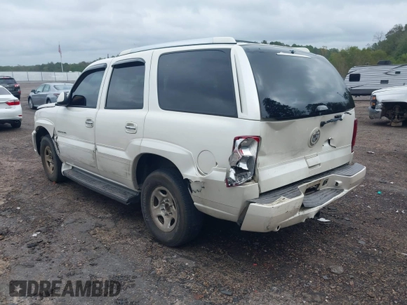 2005 Cadillac Escalade z VIN 1GYEC63TX5R125669, wystawiony jako IAAI lot #40783533 z przebiegiem 364 924 mil mil oraz . Historia ofert i sprzedaży dostępna na DreamBid. Obrazek 3.