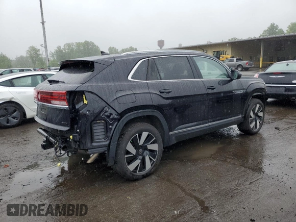 2024 Volkswagen Atlas SEL with VIN 1V2BE2CA2RC231602, listed as a Copart auction lot 59927465 with 16,022 mi miles and Salvage title. Bid and sale history available at DreamBid. Image 3.