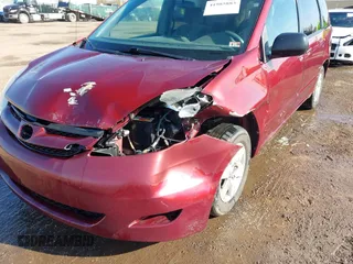 2006 Toyota Sienna CE with VIN 5TDZA23C76S449512, listed as a IAAI auction lot 41985883 with 211,501 mi miles. Bid and sale history available at carsss.com. Image 6.