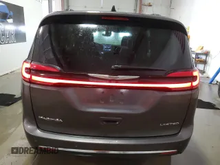 2023 Chrysler Pacifica Limited with VIN 2C4RC1GG8PR535410, listed as a Copart auction lot 60606085 with 74,370 mi miles and Clean title. Bid and sale history available at DreamBid. Image 6.