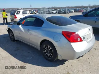 2009 Nissan Altima 2.5 S with VIN 1N4AL24E49C186219, listed as a IAAI auction lot 41474388 with 170,969 mi miles. Bid and sale history available at carsss.com. Image 3.