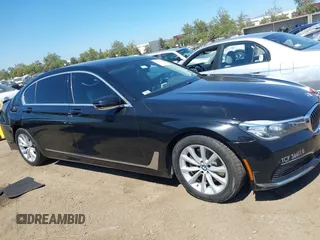 2019 BMW 7 Series 740i с VIN WBA7E2C50KB216826, выставлен на аукционе IAAI как лот 39659011 с пробегом Не указан миль и . История ставок и продаж доступна на DreamBid. Изображение 13.
