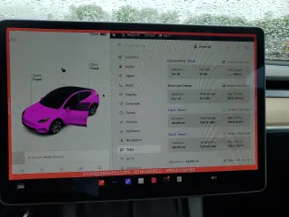 2021 Tesla Model Y Long Range z VIN 5YJYGDEE6MF233205, wystawiony jako Copart lot #58011025 z przebiegiem 48 419 mil mil oraz Szkoda całkowita • Salvage title. Historia ofert i sprzedaży dostępna na DreamBid. Obrazek 9.