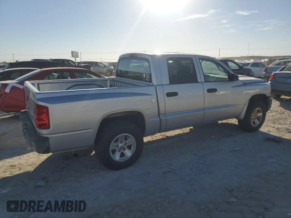 2008 Dodge Dakota Bighorn/Lonestar z VIN 1D7HE38K98S570161, wystawiony jako Copart lot #87035844 z przebiegiem 173 704 mil mil oraz Czysty tytuł • Clean title. Historia ofert i sprzedaży dostępna na DreamBid. Obrazek 3.