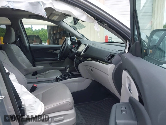 2019 Honda Ridgeline RTL-E with VIN 5FPYK3F75KB019660, listed as a IAAI auction lot 42548495 with 55,969 mi miles and . Bid and sale history available at DreamBid. Image 5.