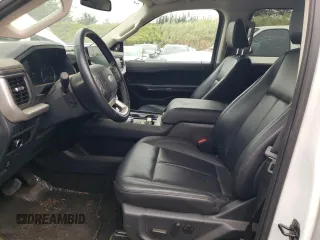 2023 Ford Expedition Max XLT с VIN 1FMJK1H82PEA58571, выставлен на аукционе Copart как лот 47899195 с пробегом 12 874 миль миль и Чистый • Clean title. История ставок и продаж доступна на DreamBid. Изображение 7.