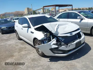 2013 Kia Optima LX z VIN KNAGM4A79D5414650, wystawiony jako IAAI lot #42389935 z przebiegiem 144 974 mil mil oraz . Historia ofert i sprzedaży dostępna na DreamBid. Obrazek 1.