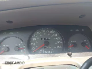 2002 Mercury Grand Marquis LS Premium с VIN 2MEFM75W72X638706, выставлен на аукционе IAAI как лот 42398276 с пробегом 201 961 миль миль и . История ставок и продаж доступна на DreamBid. Изображение 7.