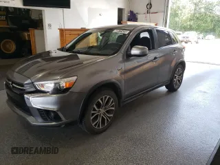 2019 Mitsubishi Outlander ES z VIN JA4AP3AU1KU017981, wystawiony jako Copart lot #60572435 z przebiegiem 111 931 mil mil oraz Czysty tytuł • Clean title. Historia ofert i sprzedaży dostępna na DreamBid. Obrazek 1.