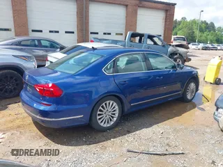 2016 Volkswagen Passat SE z VIN 1VWBT7A38GC009794, wystawiony jako IAAI lot #42246060 z przebiegiem 126 678 mil mil oraz . Historia ofert i sprzedaży dostępna na DreamBid. Obrazek 4.