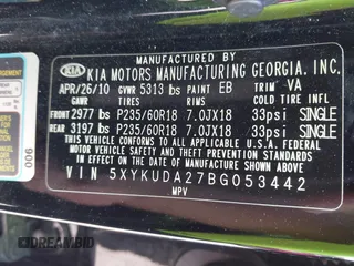 2011 Kia Sorento EX with VIN 5XYKUDA27BG053442, listed as a IAAI auction lot 42062265 with 120,996 mi miles. Bid and sale history available at carsss.com. Image 9.