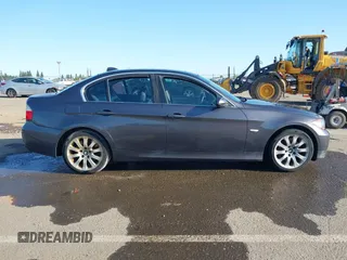 2006 BMW 3 Series 330i с VIN WBAVB33566KR76948, выставлен на аукционе IAAI как лот 41949725 с пробегом 179 505 миль миль и . История ставок и продаж доступна на DreamBid. Изображение 13.