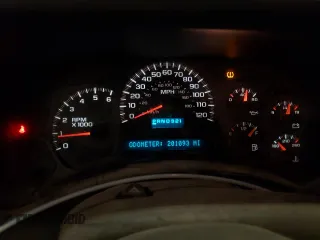 2004 GMC Yukon SLE with VIN 1GKEK13Z44J123899, listed as a Copart auction lot 86372974 with 201,093 mi miles and Salvage Title. Bid and sale history available at carsss.com. Image 9.